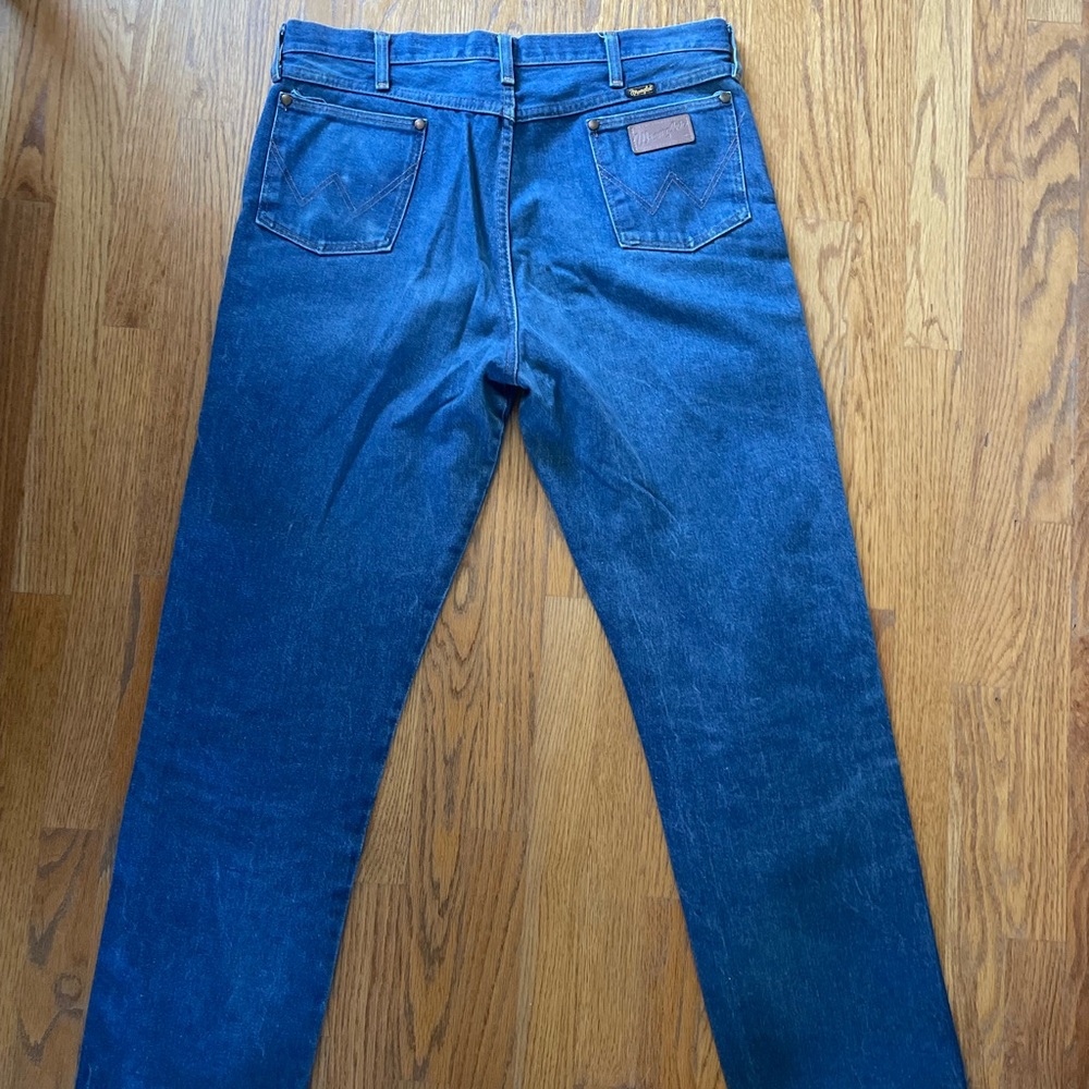 Vintage 90s Wrangler Jeans 36x34 – Made in USA – Cowboy Cut Denim - Picture 3 of 12
